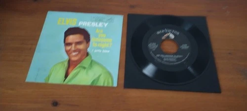 ELVIS PRESLEY - ARE YOU LONESOME TONIGHT - RCA VICTOR - USA - 47-7810  - ROCK