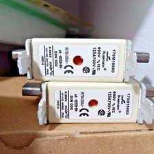 5PCS LOT- Eaton/Bussmann 170M1568D High speed square body fuse 125A, AC 690 V