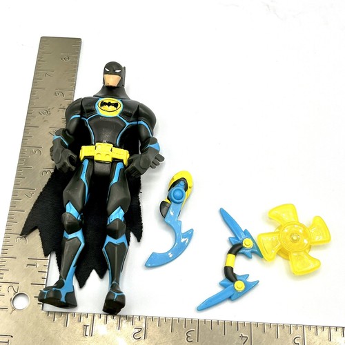 Figura Mattel Disc Attack Batman DC The Batman 2004 completa con accesorios - Imagen 7 de 7