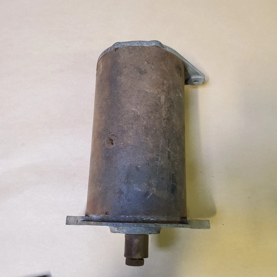 Original Jaguar XKE E-Type Serie 1 3.8L Lucas Dynamo C42 22902B 30A Fecha 6/63 Foto 3 de 4