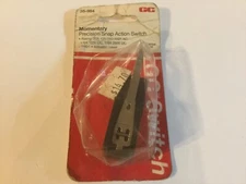 GC ELECTRONICS #35-984 Switch, Snap-Action; 20A; Lever Actuator