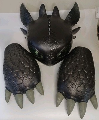 Epic Universe How To Train Your Dragon Berk Toothless Mask WLights & Claws