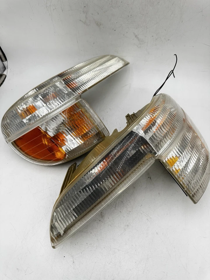 ПАРА ПОВОРОТНИКОВ ПОДХОДИТ ДЛЯ 1995-2001 FORD EXPLORER - Изображение 3 из 4