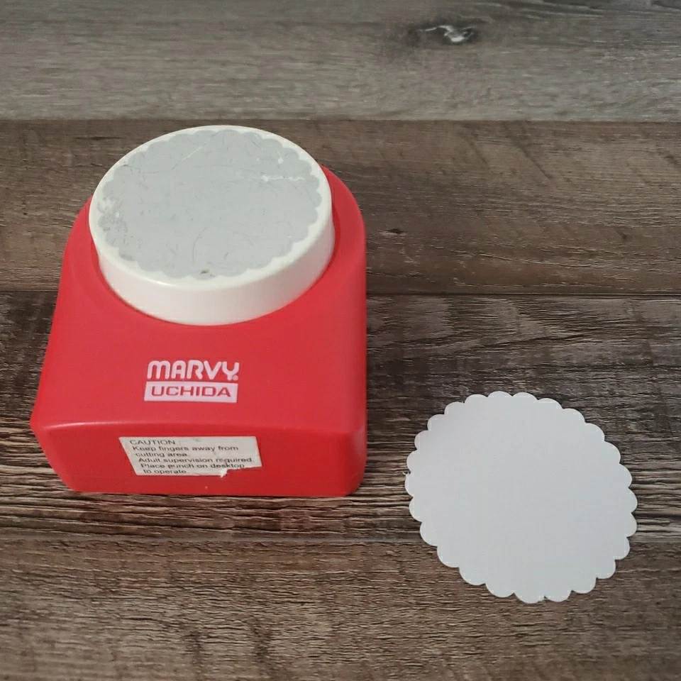 Marvy Uchida Scallop Circle 2.5” Paper Punch Tool Craft - Image 2 of 4