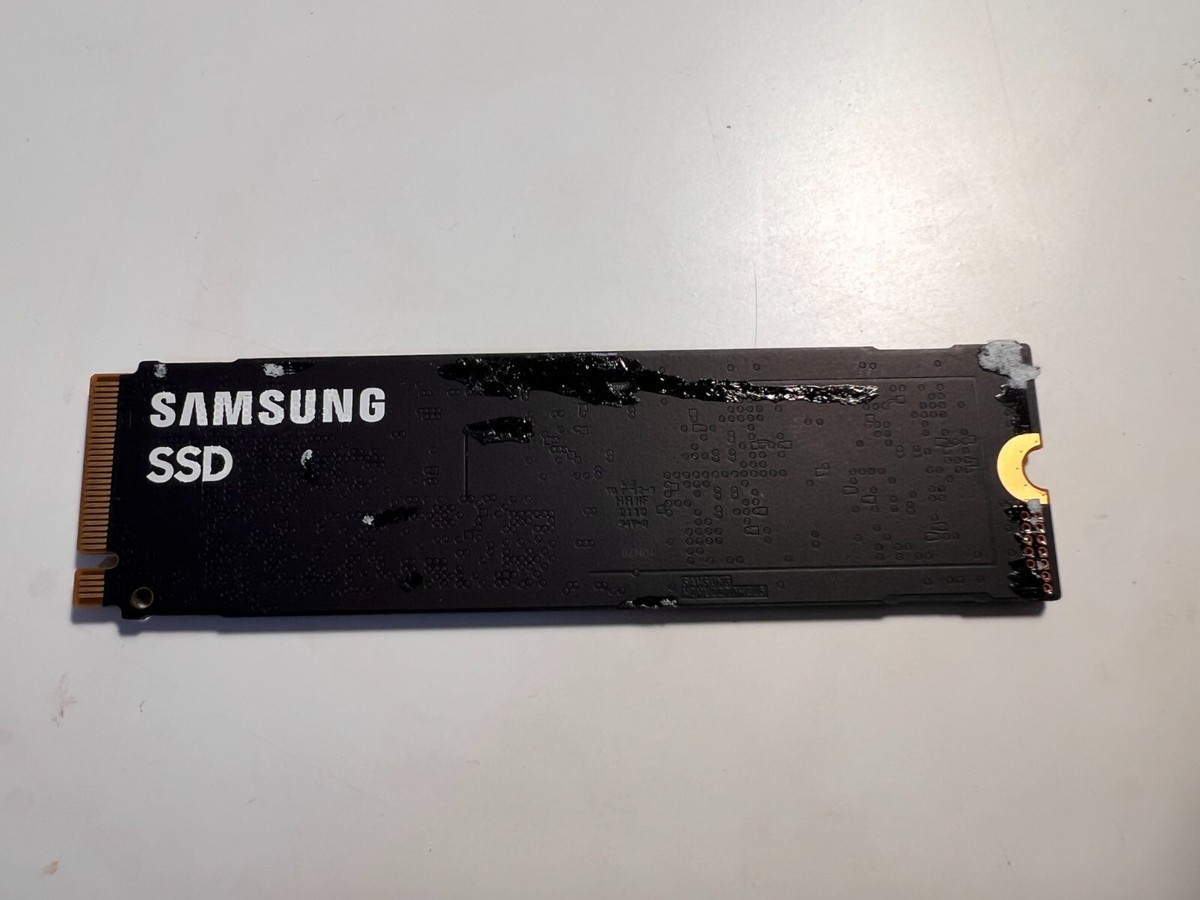 Samsung PM981 256GB, M.2 PCIe NVME Solid State Drive Samsung PM981 256GB, M.2 PCIe NVME Solid State Drive