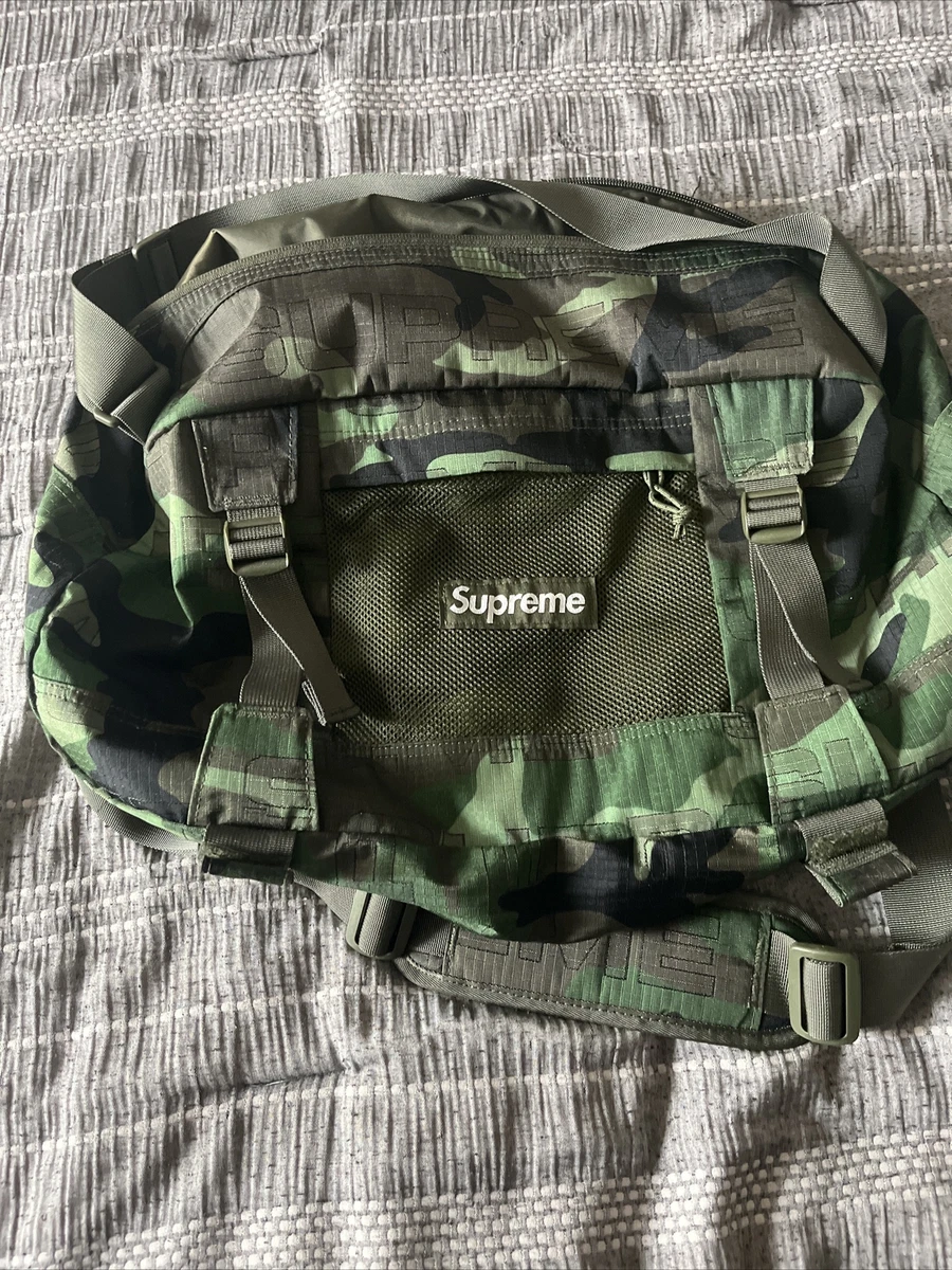 supreme duffle bag ss17