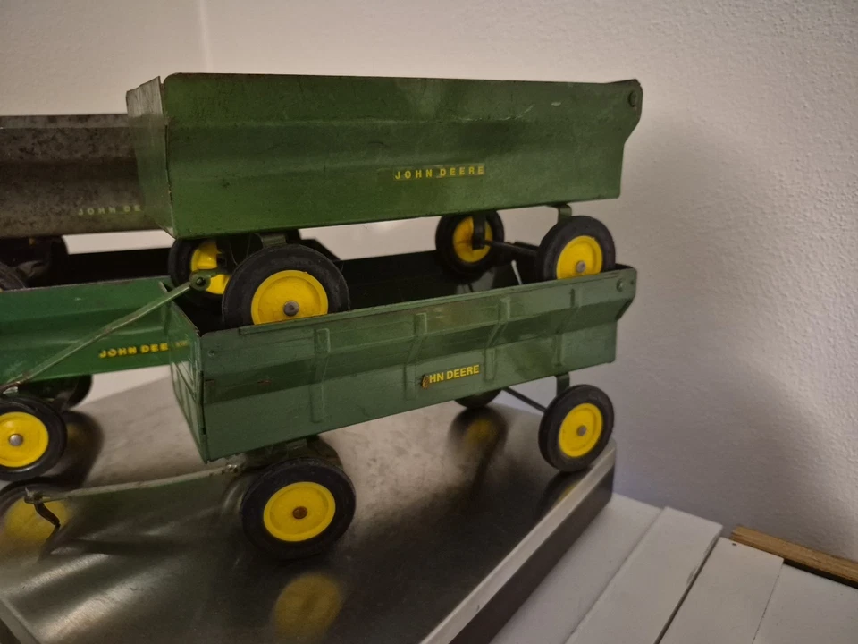 Lot of 4 Ertl John Deere Utility Wagons 1:16 Scale Various Condition No Box - Image 2 of 4