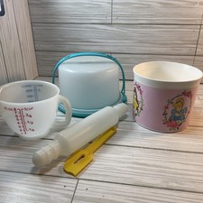 TUPPERWARE Baking Toys DISNEY PRINCESS Canister Cake Carrier Measuring Cup READ