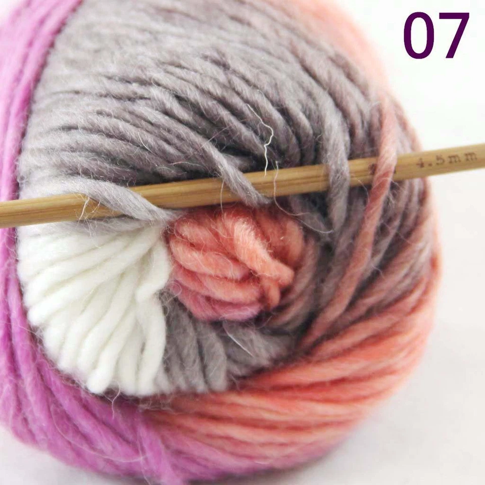 LOTE DE VENTA de 8 madejas X 50 g NUEVO grueso colorido tejido a mano puntajes hilo de lana 07 Foto 2 de 4