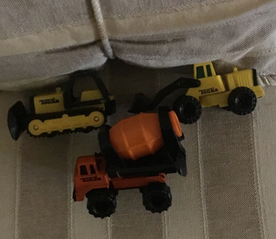 1992 Mini Tonka Const.Equip&1994.Cement Mixer, Front End Loader, Bulldozer - Image 2 of 4