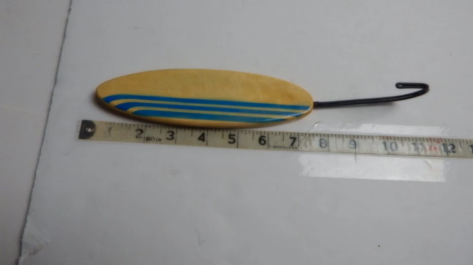 Ganchos de madera de pared para tabla de surf The Beachcombers azul amarillo rojo Foto 3 de 4