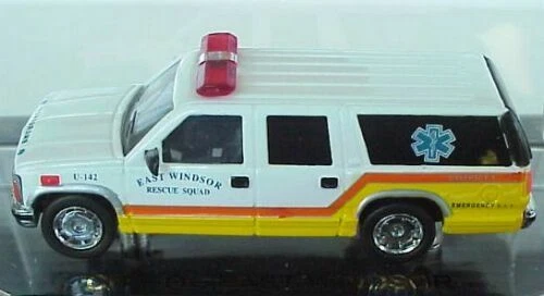 Véhicules miniatures Code 3 1:64