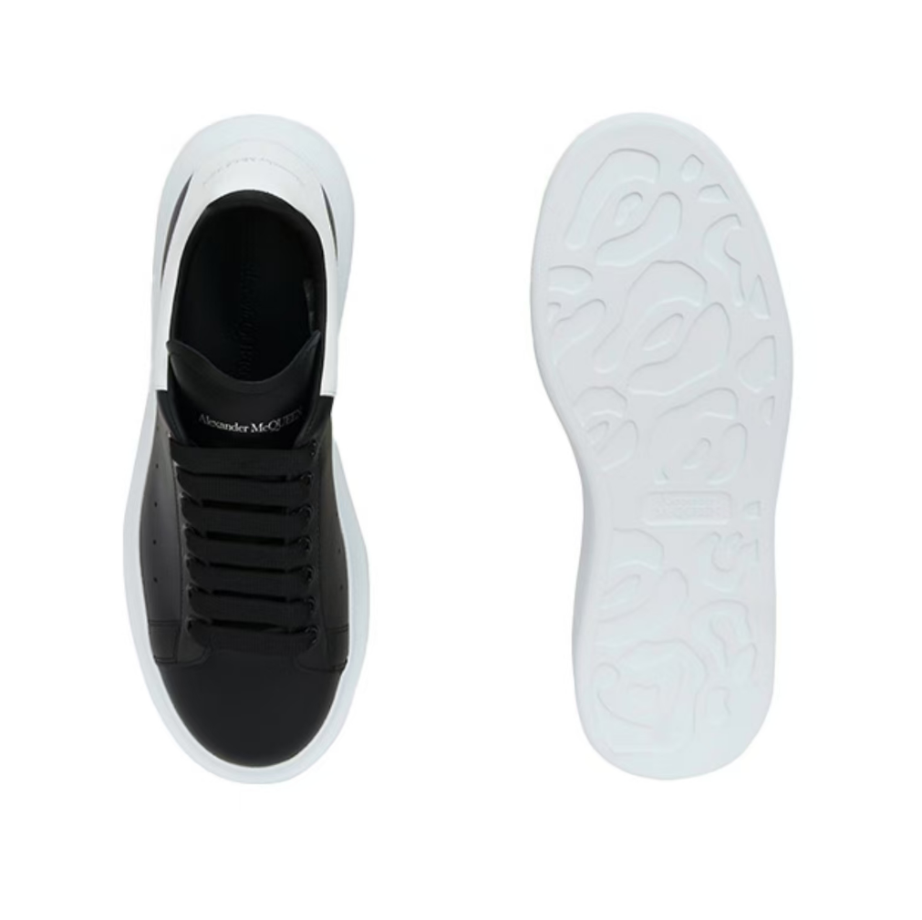 ALEXANDER MCQUEEN｜SNEAKERS (553680 WIEEN 1070) Buy Alexander McQueen Oversized Sneaker 'Black White' 2024
