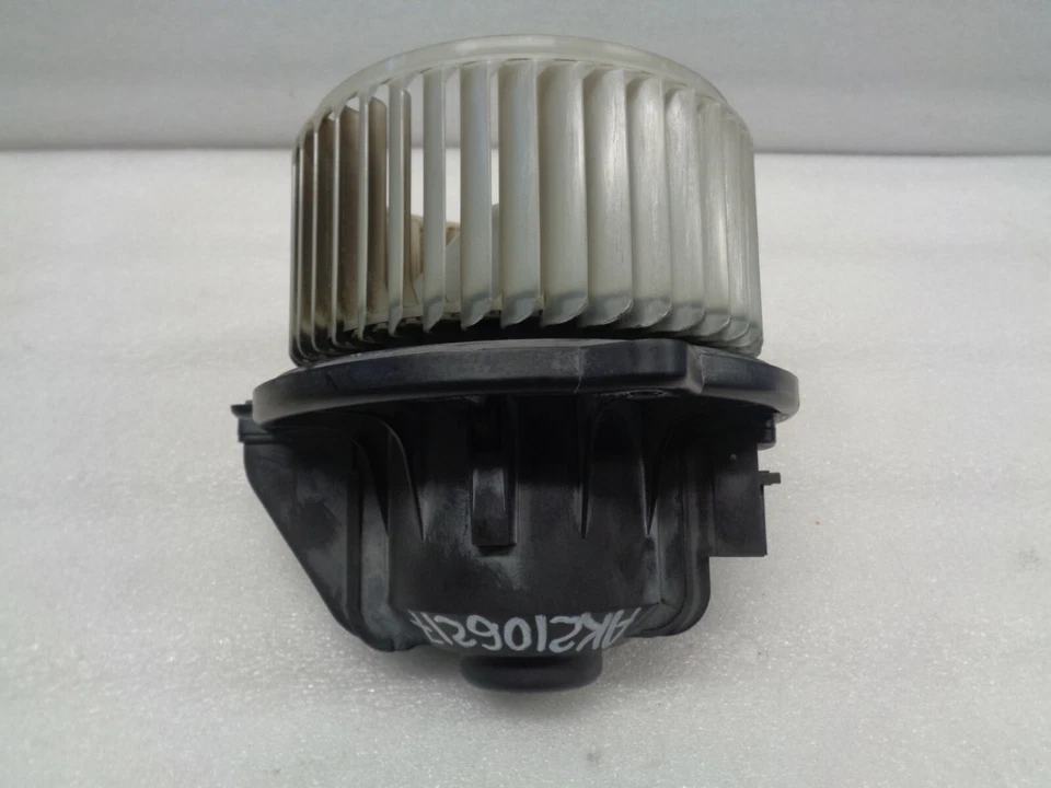 04-07 Jaguar XJ8 AC Aire Acondicionado Calentador Soplador Motor MF016070 OEM AK2106217 Foto 3 de 4