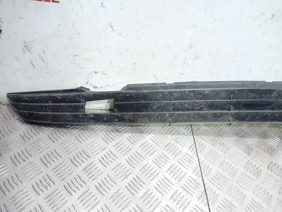 Audi 100 200 5000 C3 1990 rejilla inferior delantera tres piezas UST35761 Foto 2 de 4