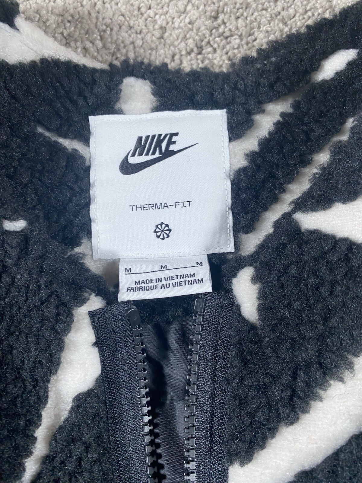 SACAI X NIKE Nuova giacca Nike donna Swoosh vestibilità ampia pile alto media nero bianco FV8025 010