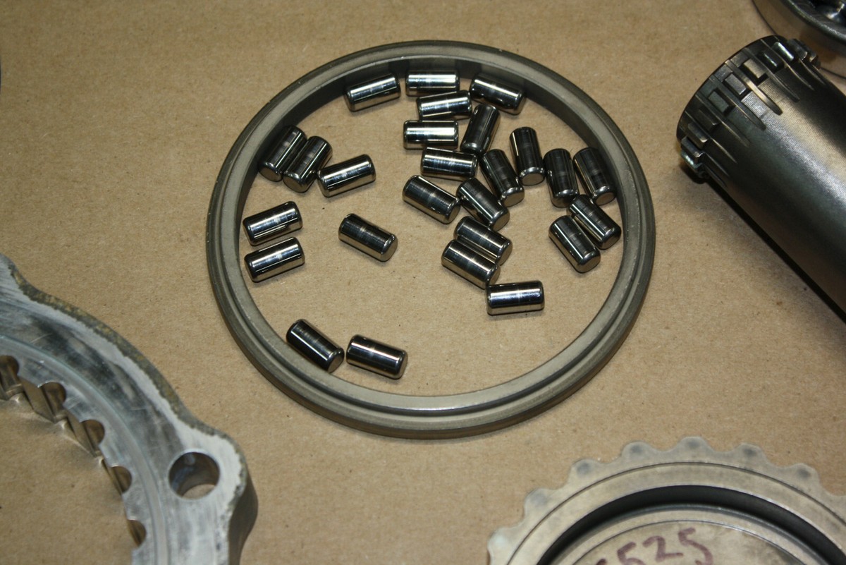 JOHN DEERE F525 F510 PA540A KAWASAKI TRANSMISSION OUTPUT SHAFT KIT 