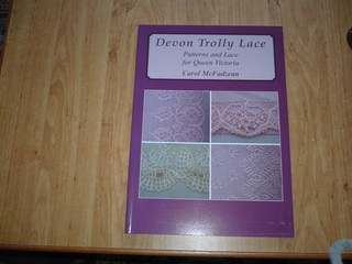 "Devon Trolly Lace 2 " Carol McFadzean Tüllgrundspitze Klöppeln TOP NEU