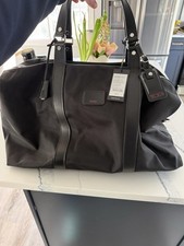 Tumi New Esmond Borsa a tracolla media borsa da viaggio weekend nera