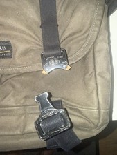 Trakke (Cobra buckles) Bairn Messenger (10L, Olive), Handmade In Scotland