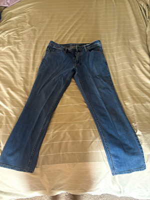 Buffalo David Bitton. Jackson  Straight stretch blue jeans 34W x 30 L