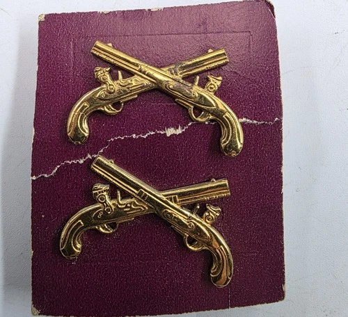 WW2 US Artillery HQ Military Police Collar Insignia, 4 Connector Tabs, EUC