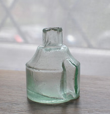 Superb !!! Victorian Aqua Glass Inkwell with Pen Rest