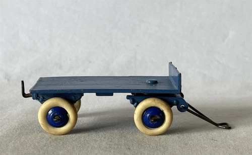 Vintage White Wheels Blue DINKY TOYS Meccano Toy Car Trailer #M368