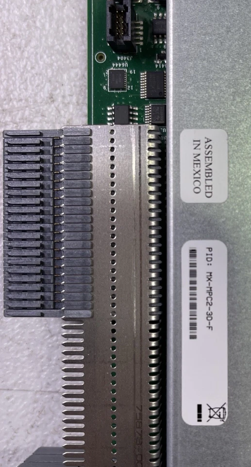 Concentrador de puerto modular Juniper MX-MPC2-3D MIC-3D-20GE-SFP MIC-3D-4XGE-XFP Foto 4 de 4