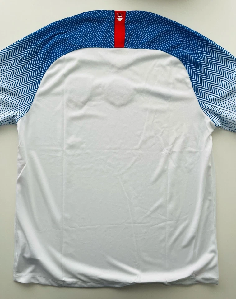 CAMISETA / SHIRT / TRIKOT SLOVAKIA AWAY 2022 XL 100% AUTHENTIC NIKE CD0735-100 - Imagen 2 de 4