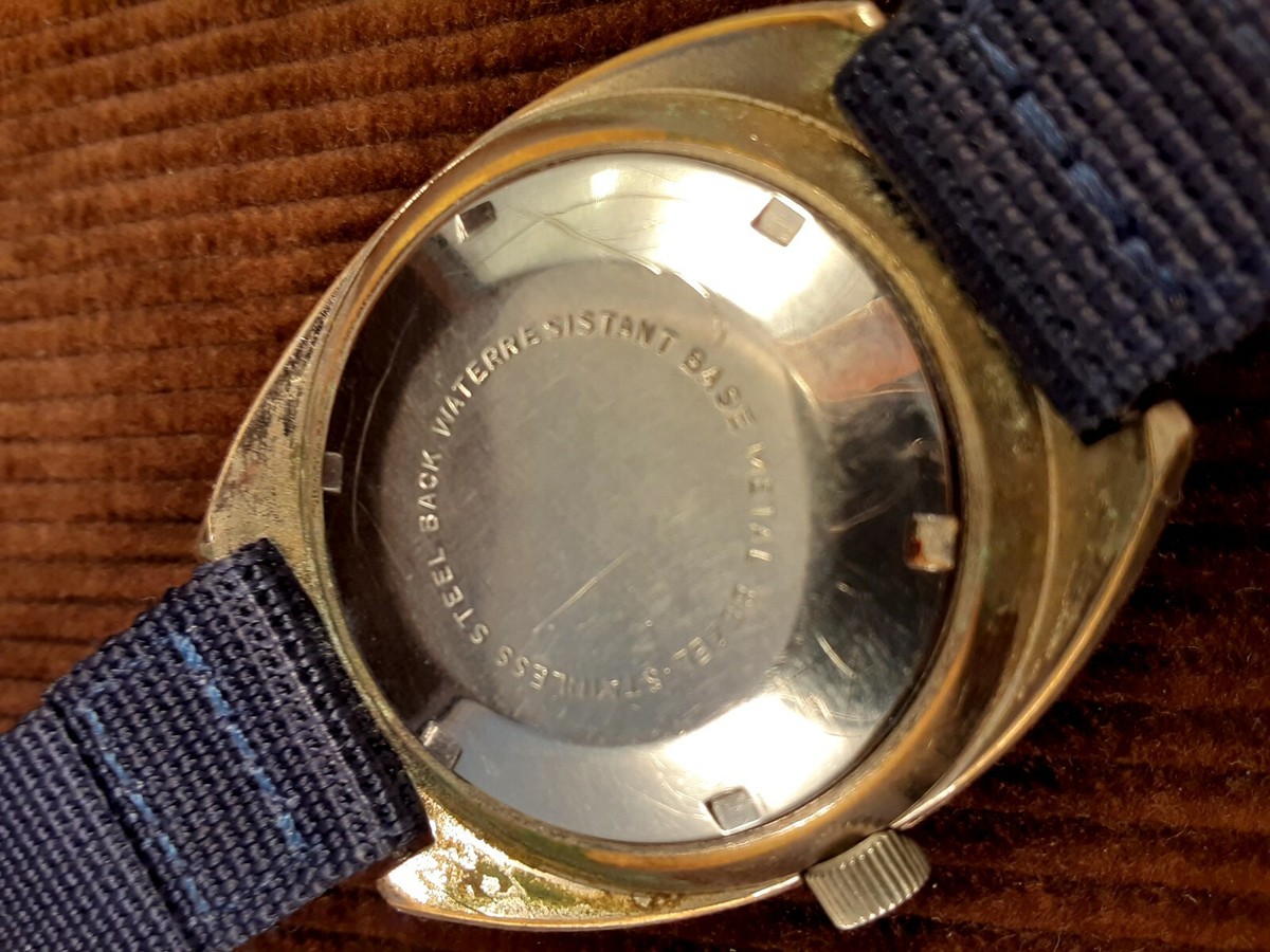 Montre Vintage ZONY World Timer - Mouvement Mécanique 17 Rubis - Années 90 - Occasion
