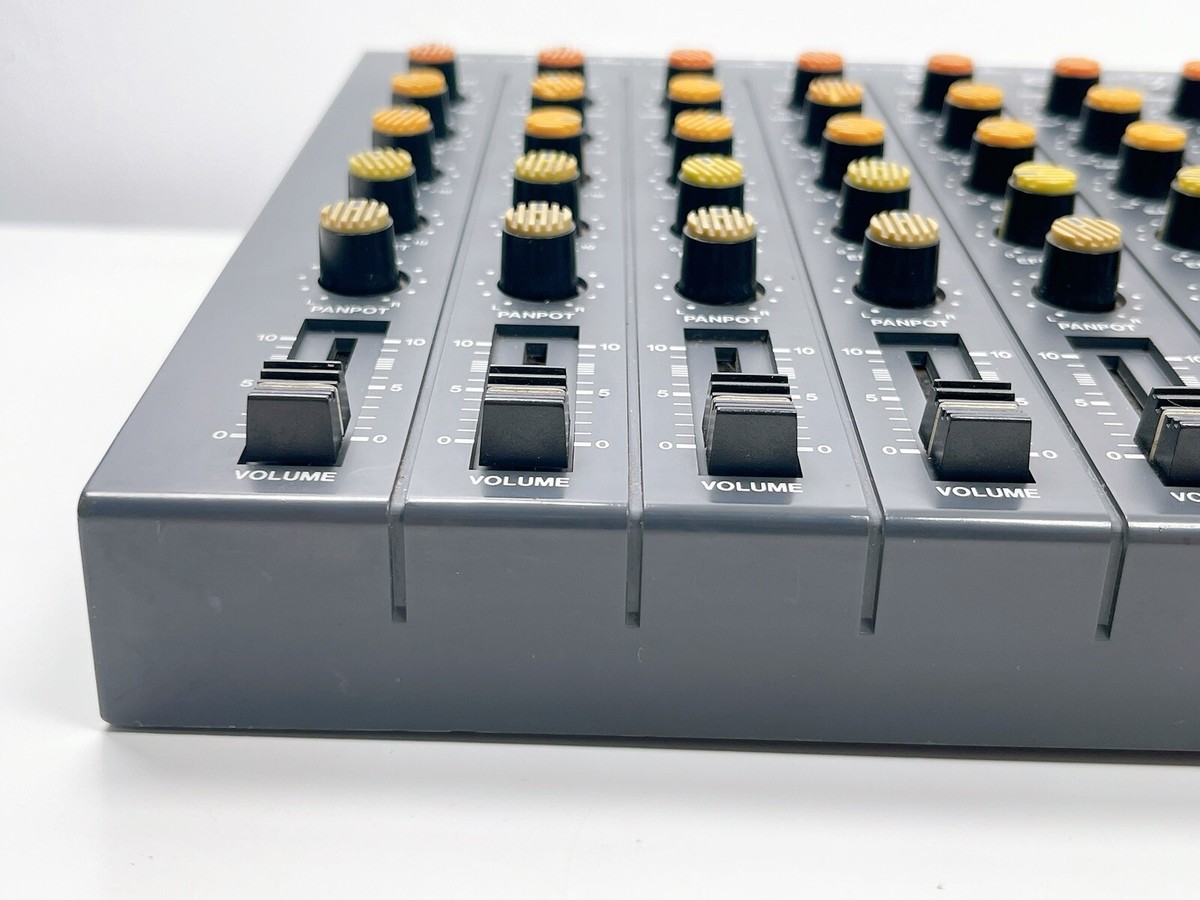 Boss BX-800 8 Channel Stereo Vintage Mixer tested from Japan Boss BX-800 8 Channel Stereo Vintage Mixer tested from Japan