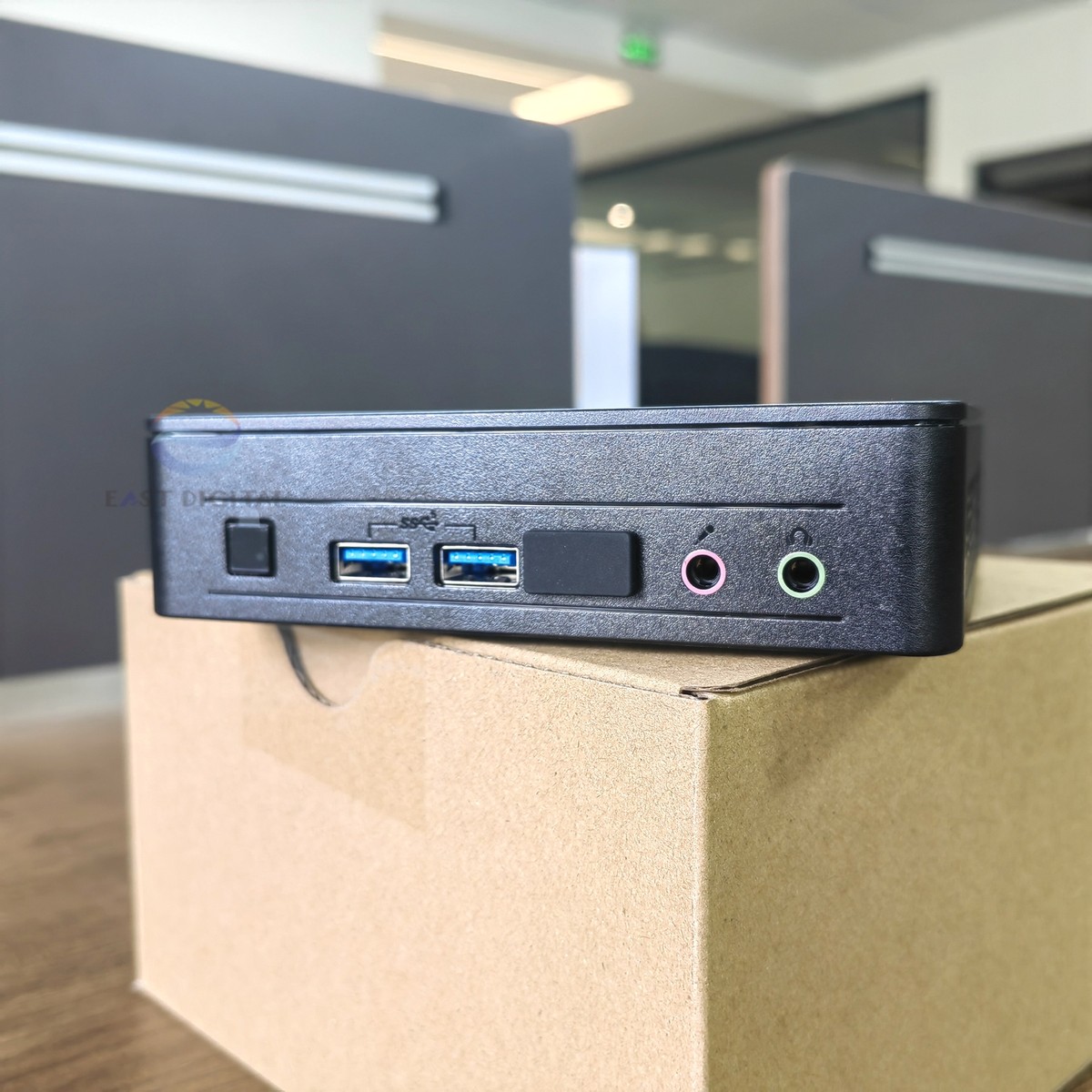 【✨超美品✨】Intel NUC11ATKC2 完成品 Intel NUC11ATKC2 NUC 11 Essential Core NUC11ATKC20RA Mini PC Kit