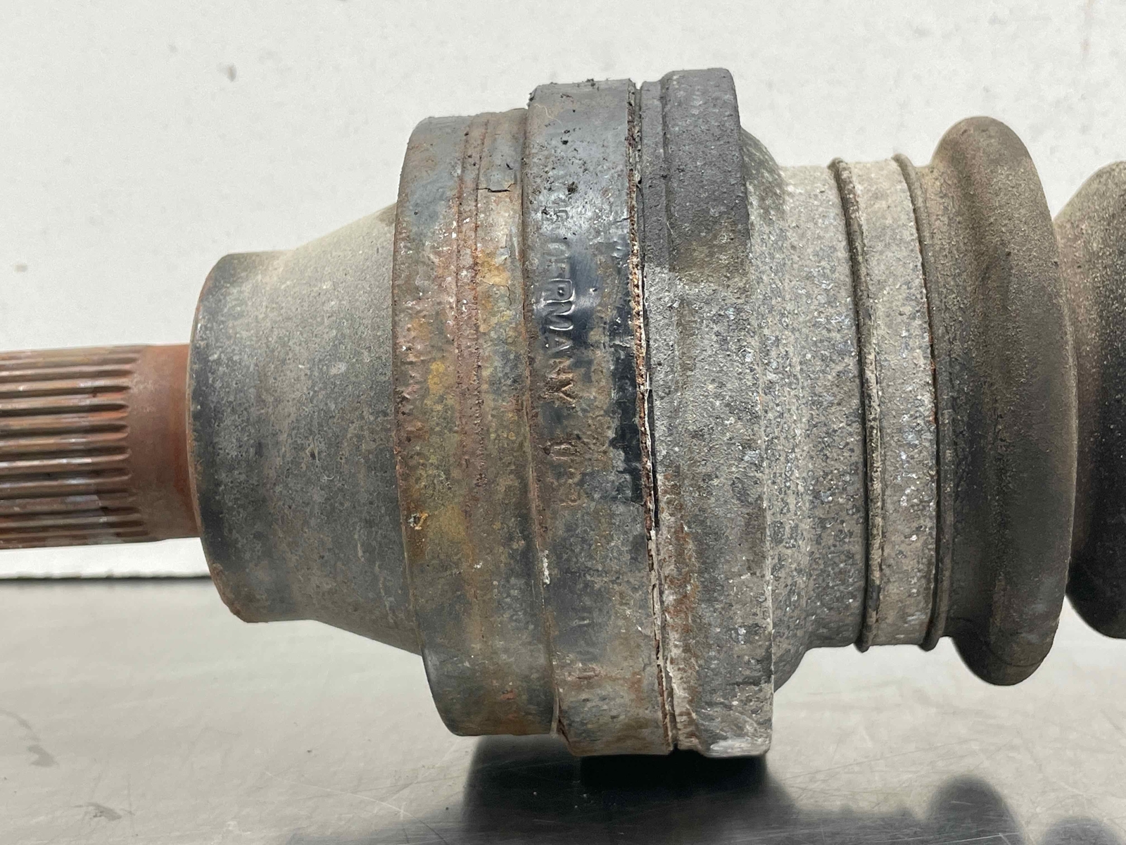 2010 Maserati Granturismo S OEM Left Hand Drivers Side CV Axle Shaft 63K