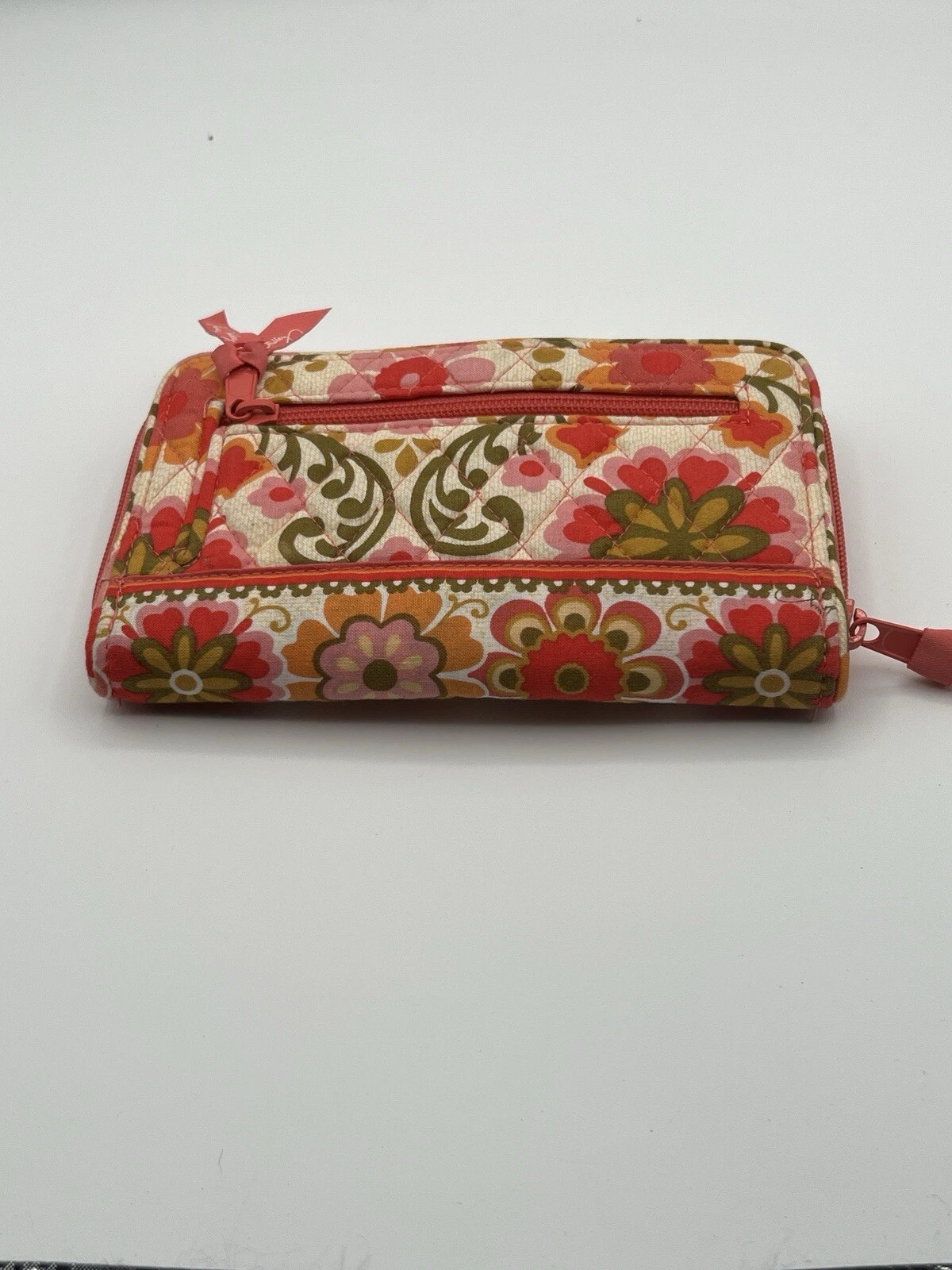 Portafoglio Vera Bradley modello folcloristico chiusura girevole zip intorno floreale arancione rosa