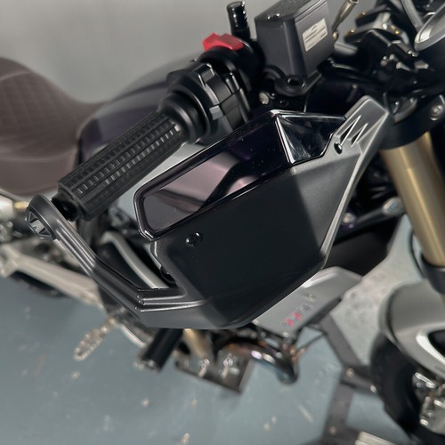 Protector de manos con elevador de pantalla extendida para Ducati Scrambler 1100 Sport - Imagen 22 de 24