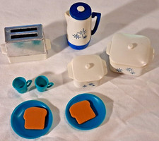 VINTAGE BARBIE COOK-UPS CASSEROLES TEAPOT COFFEE POT DISHES TOASTER SET 1963