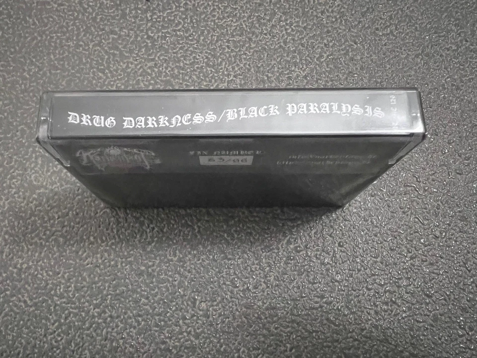 Drug Darkness / Black Paralysis Split Cassette Junkie Witch Grausamkeit Friedhof - Image 3 of 3