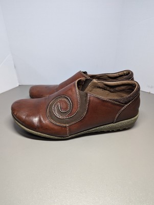 L'ARTISTE Spring Step Women's Size EU 38 (US Size 7.5) Uno Slip On Loafers 