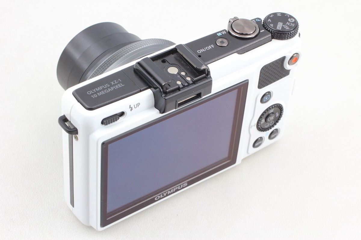 MINT SC:477] Olympus XZ-1 Digital Camera 10.0MP White From Japan