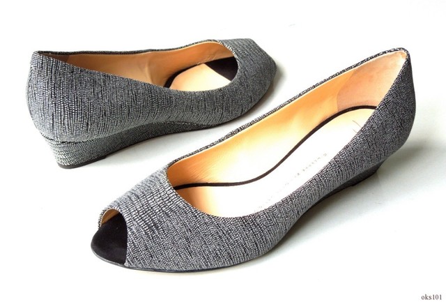 small wedge shoes