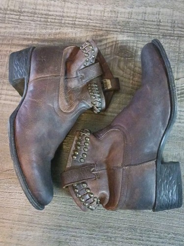 Frye Boots Diana Brown Distressed Studded Leather Ankle Moto Western Casual 9B - Picture 8 of 12