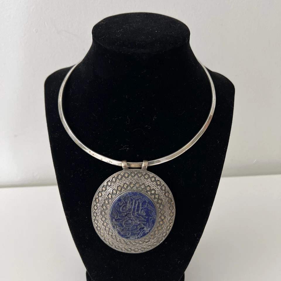 复古中东硬币金属银大号吊坠,蓝色宝石 — 第 2/4 张图片