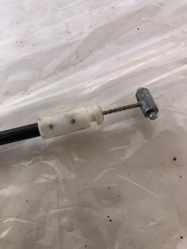 2008 - 2015 LAND ROVER LR2 SE Front Door Latch Lock Assembly Passenger Right RH - Picture 8 of 22