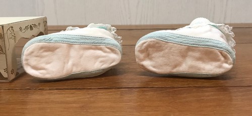 Vintage Baby Stiefel Schuhe Säugling Mädchen Spitze weiß & blau gekocht weich 1960er NEU - Bild 9 von 9
