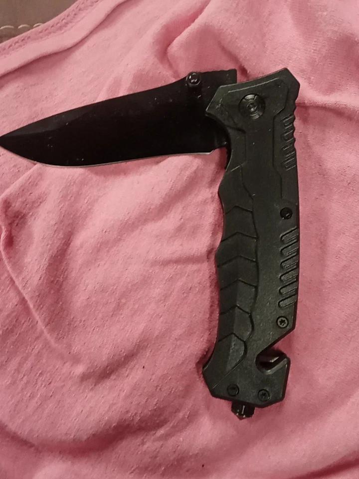 Cuchillo táctico Black Ops de seis pulgadas con cuerda y cortador de línea de pesca Foto 3 de 4