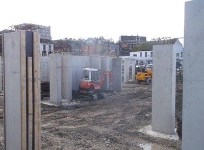 Foto A3 Fundamentsäulen, Sun Pier Gillingham\/TQ7767 Diese Beton c2014