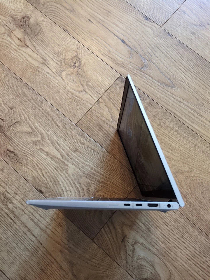 HP Elitebook 835 G8 Ryzen 5 5650U 2.3GHz 8GB 256GB SSD 13.3" Touchscreen 3927 - Image 3 of 4