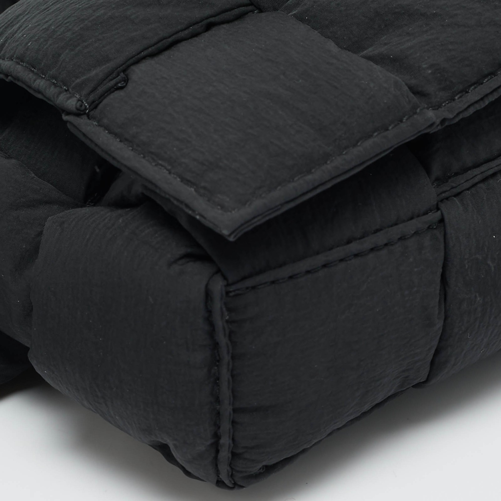 Bottega Veneta Black Intreccio Nylon Cassette Belt Bag thumbnail 10