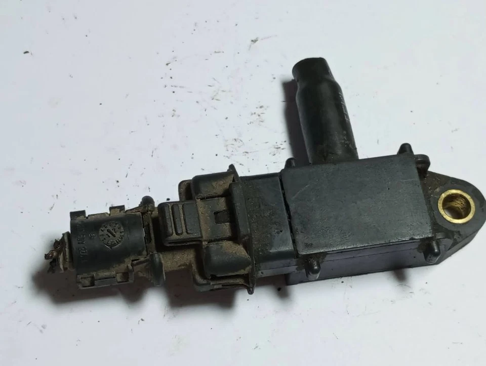 Sensore pressione gas scarico diesel Opel Meriva B 2013 55556186 - Immagine 2 di 3